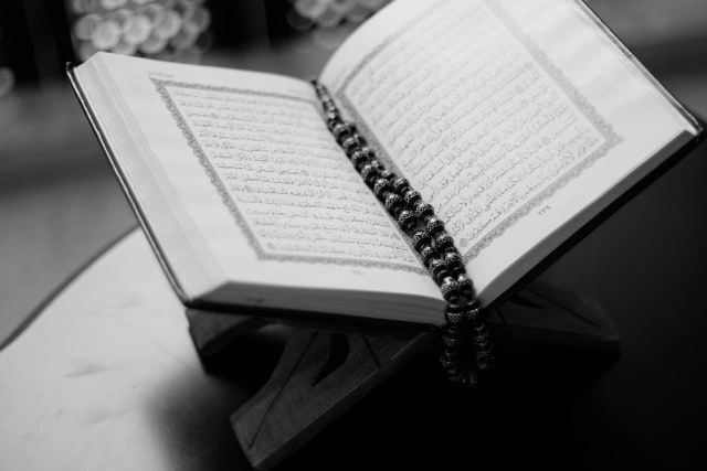 Qira'at Al-Quran, Pengertian, Macam-Macam , Faktor Perbedaan dan Hikmahnya